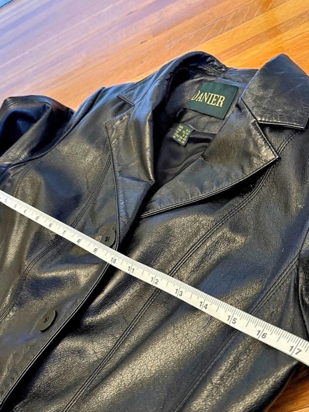 Danier Leather Button-Front Jacket - Picture 5 of 12